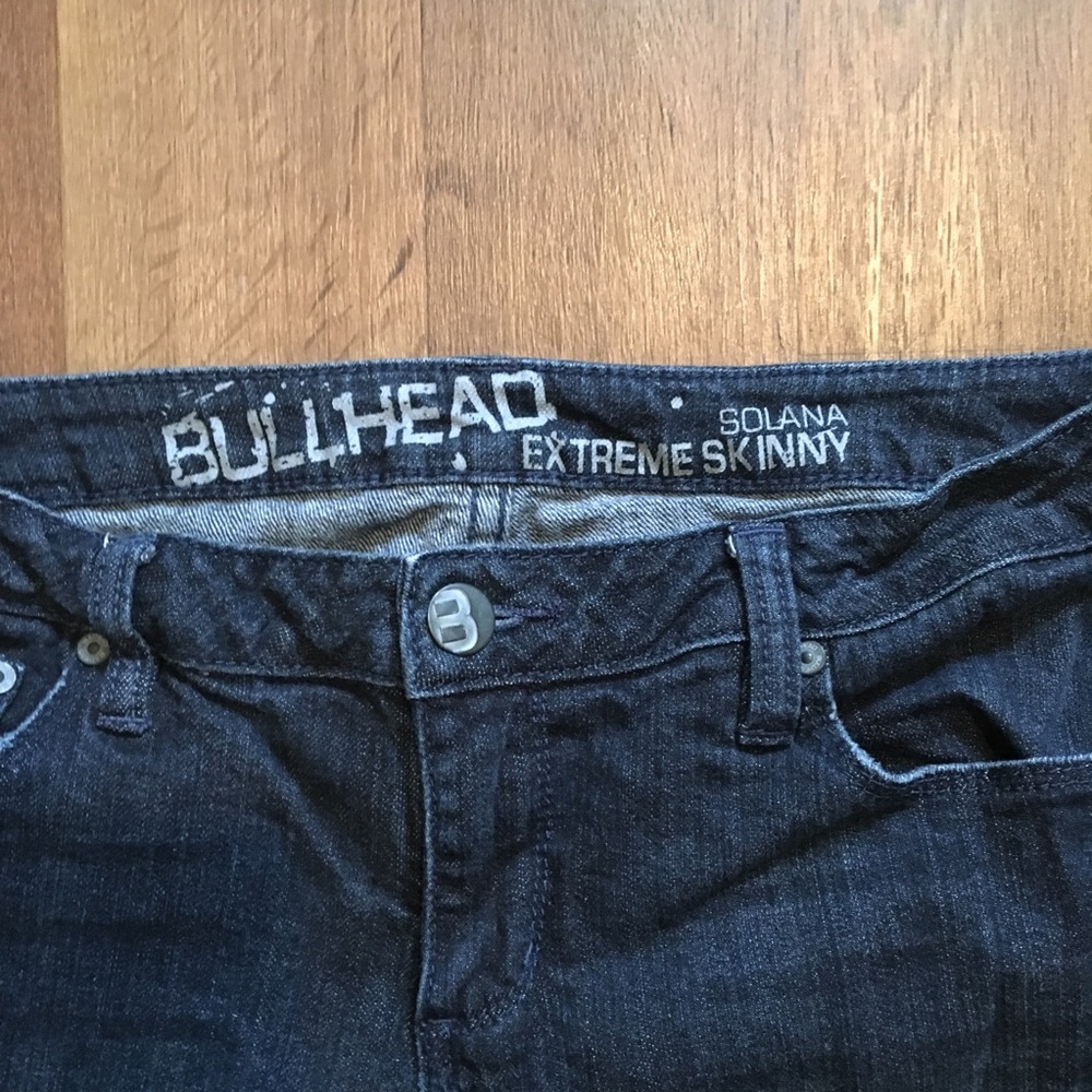 Bullhead Juniors Dark Wash Solana Skinny Jeans - Picture 2 of 6